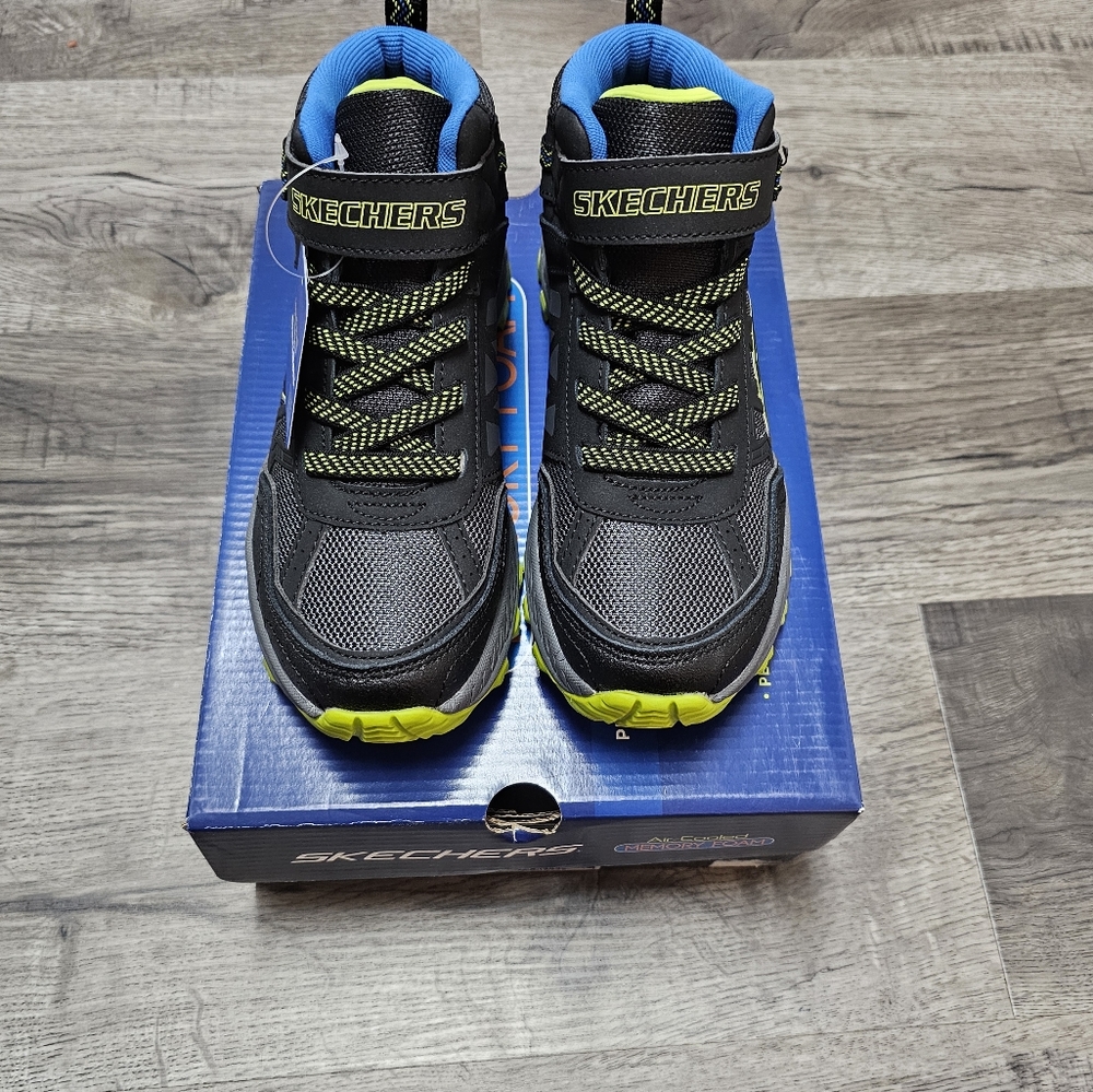 New boys Skechers boots